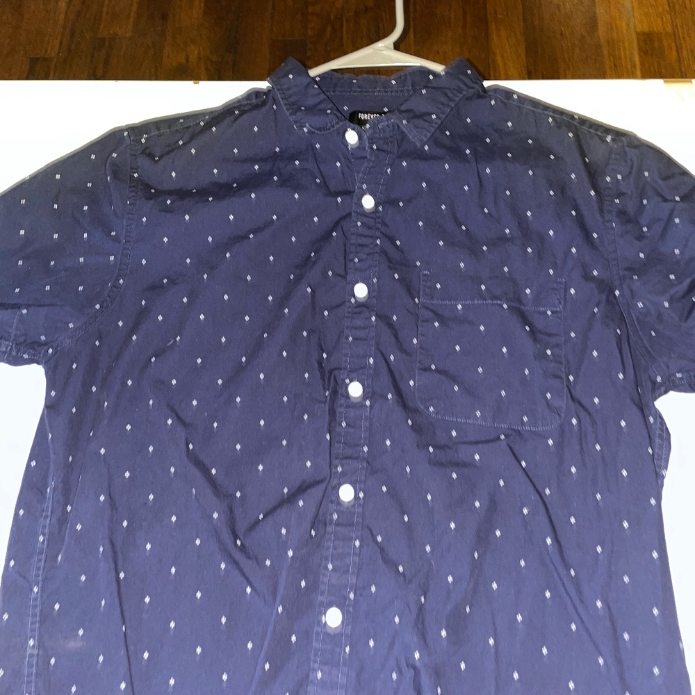 FOREVER 21 MENS SHIRT